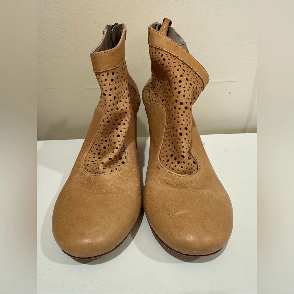 ANTHROPOLOGIE Latitude Femme “Sahara” Italian Leather Boots Women’s EU 37 US 6.5